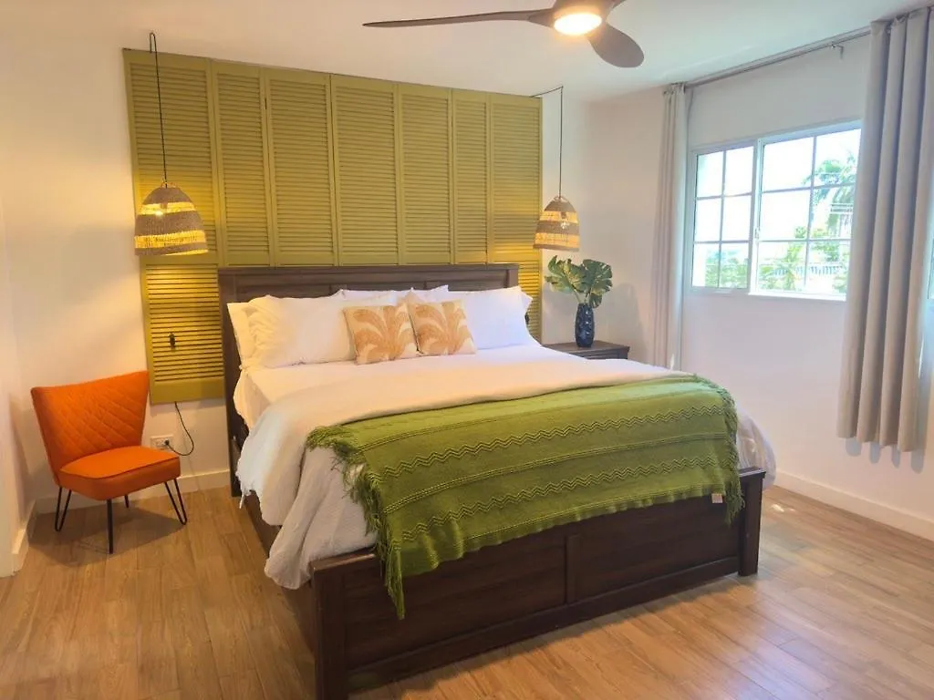 Newly Renovated 2Br 2Ba With Beach Access Montego Bay