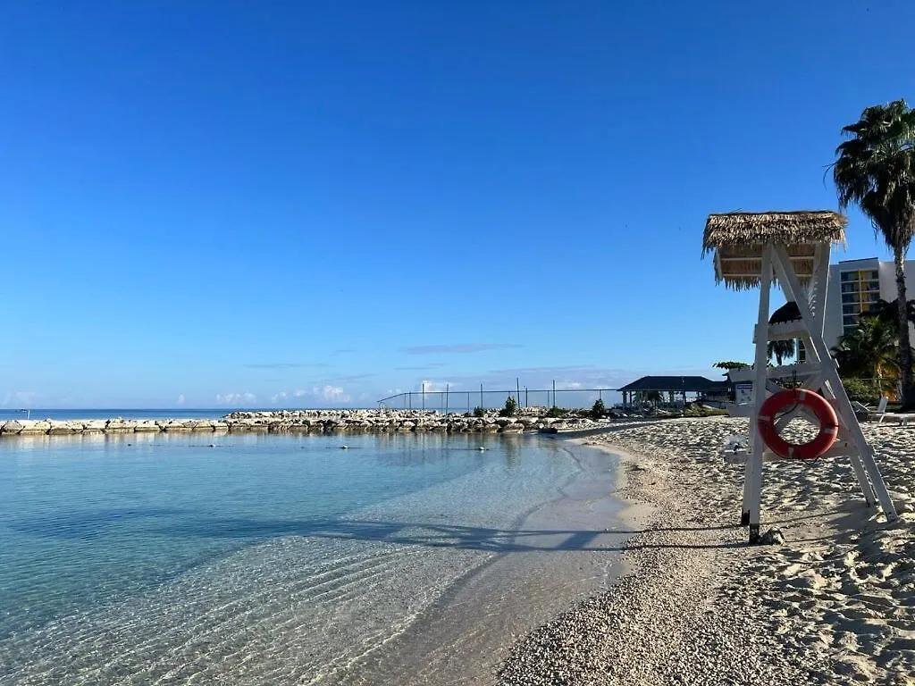 Apartment Newly Renovated 2Br 2Ba With Beach Access Montego Bay